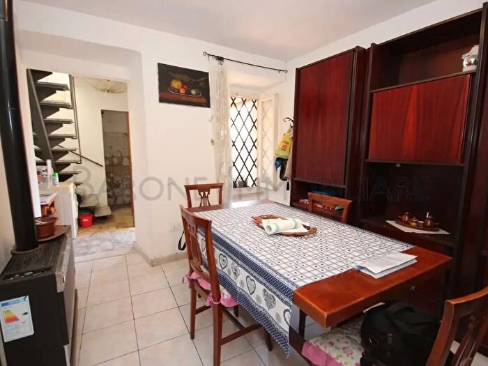 Casa quadrilocale in vendita in La Rocca, Massa
