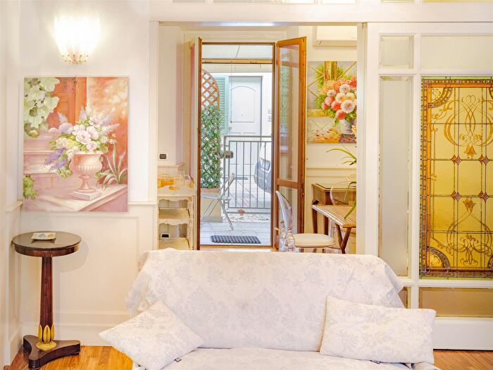 Appartamento quadrilocale in affitto in Firenze