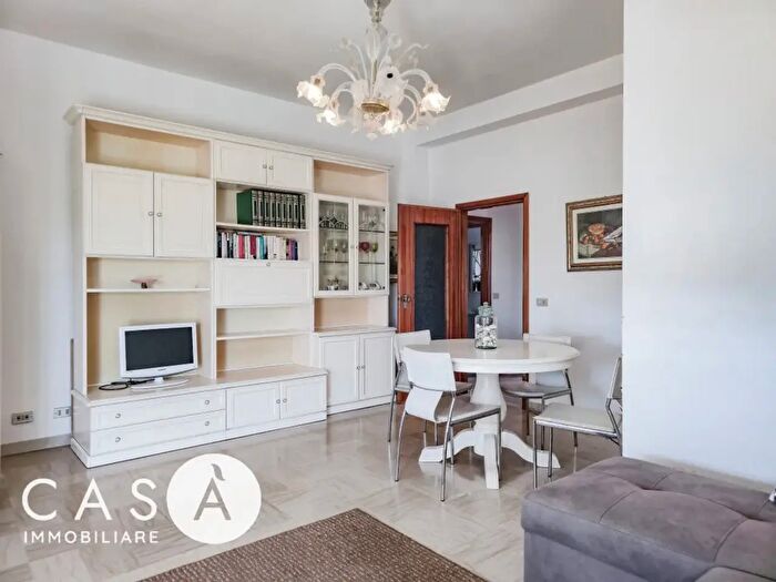 Appartamento quadrilocale in vendita in Via Dante Alighieri, BellariaIgea Marina