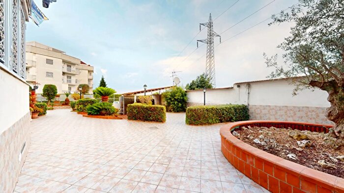 Appartamento con 5 locali in vendita in Via Padreterno, Marano Di Napoli