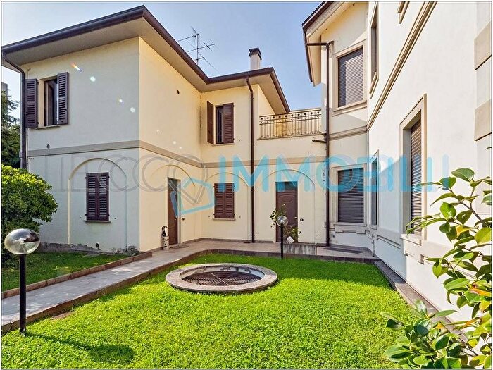 Appartamento bilocale in affitto in via ghislanzoni, Centro, Lecco