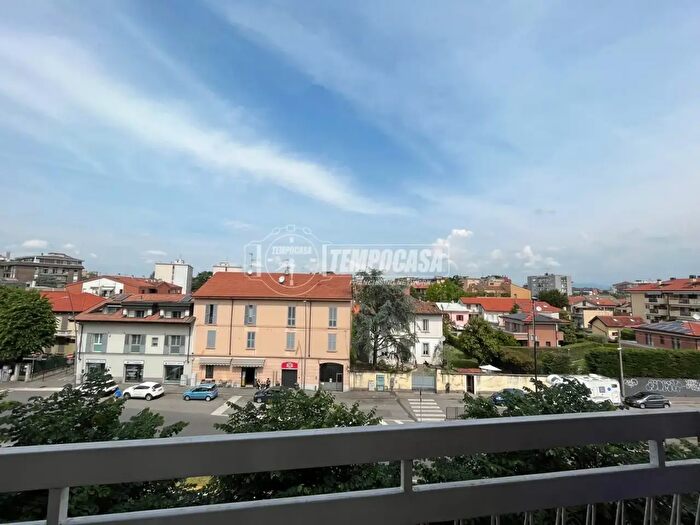 Appartamento bilocale in affitto in Viale Libertà, Monza