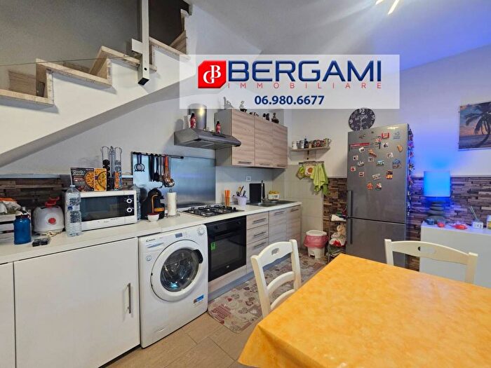 Casa trilocale in affitto in Via Igea, Marechiaro, Anzio