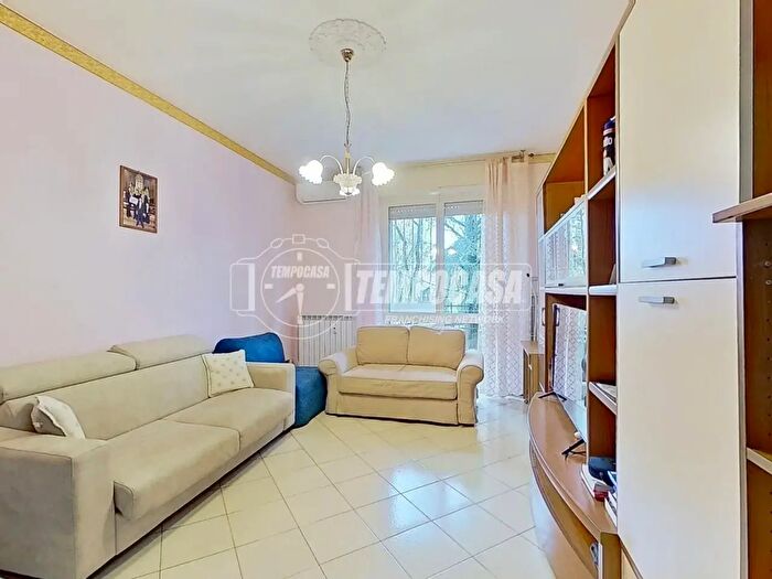 Appartamento trilocale in vendita in Via San Giovanni Bosco, Brugherio