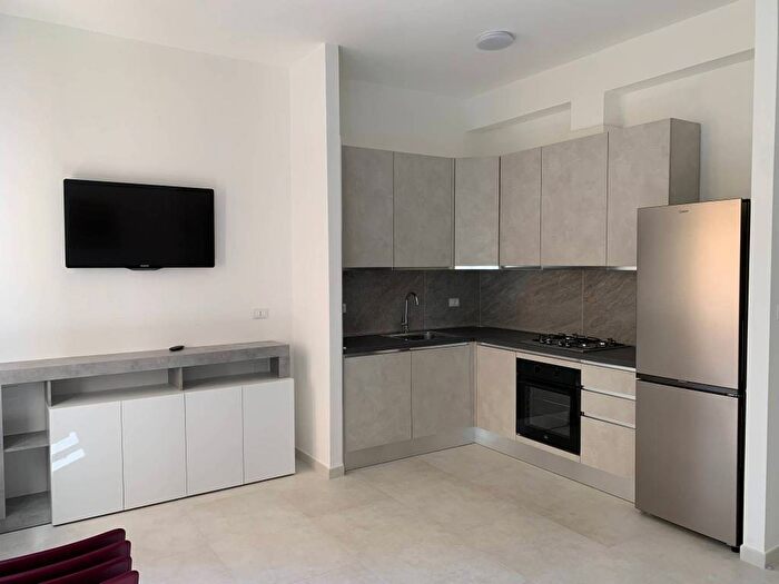 Appartamento quadrilocale in affitto in Viale Fabbricotti, Fabbricotti, Livorno