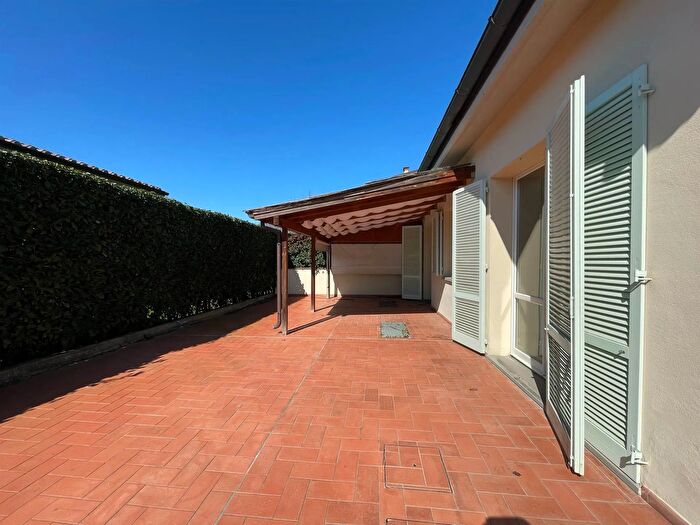 Casa con 6 locali in vendita in Firenze, Firenze