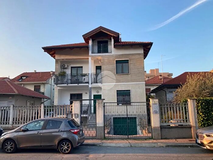 Casa quadrilocale in vendita in Via G Verdi, Collegno