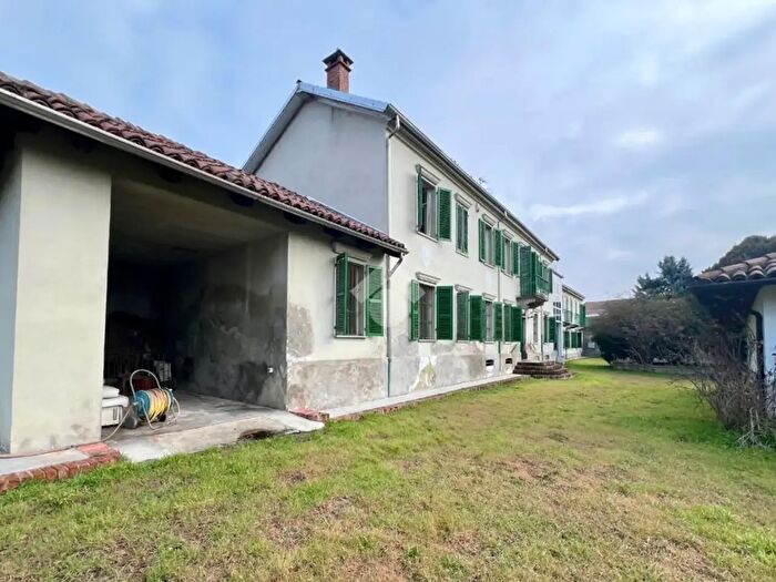 Case in Vendita e in Affitto - 2