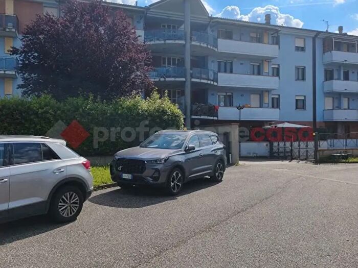 Appartamento trilocale in vendita in Via Leon Battista Alberti, Campi Bisenzio