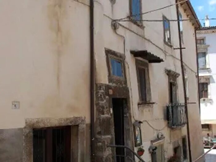Appartamento con 6 locali in vendita in Strada del Vallone, Pescocostanzo