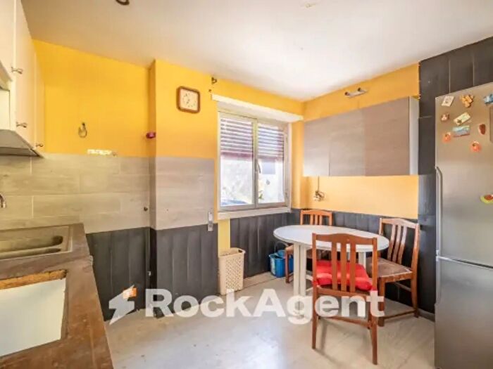 Appartamento bilocale in vendita in Largo Sperlonga, Roma