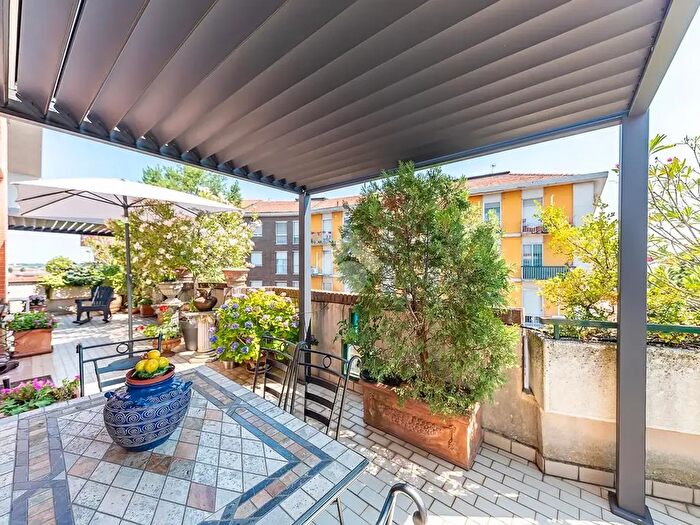 Appartamento quadrilocale in vendita in Piazza Vittorio Veneto, Caronno Pertusella