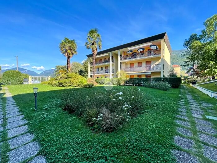 Appartamento bilocale in vendita in Via Mazzini, Porto Ceresio