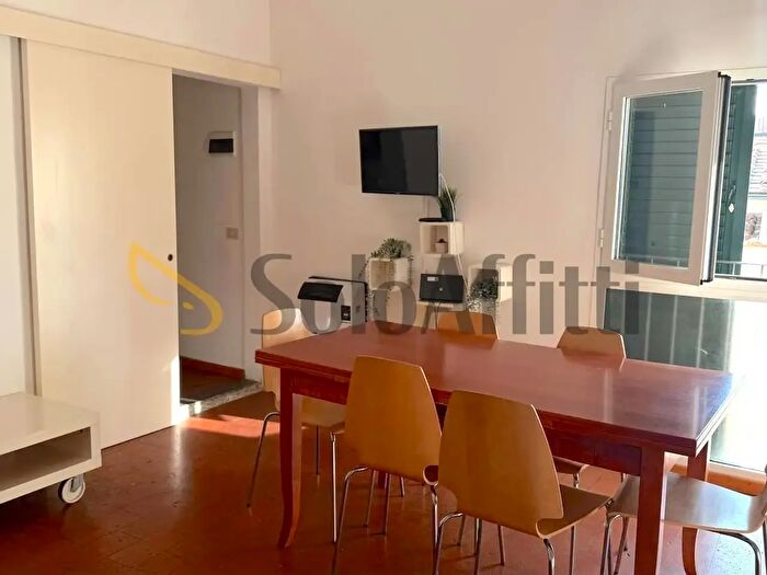 Appartamento quadrilocale in affitto in Via Ricasoli, Firenze