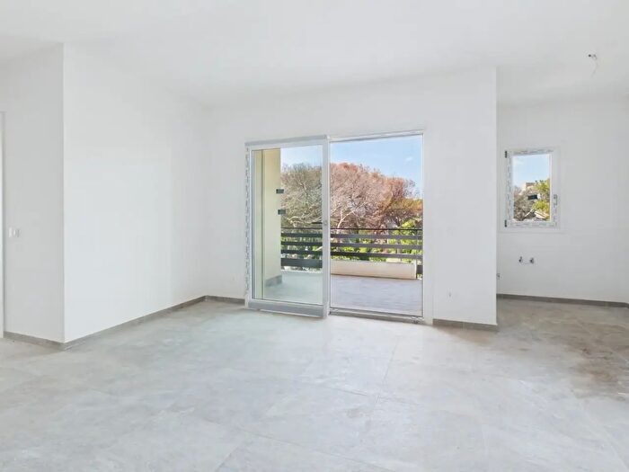 Appartamento quadrilocale in vendita in Via Poggio Verde, Roma