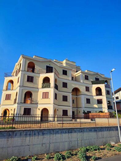 Appartamento trilocale in vendita in Via Giuseppe Tomasi di Lampedusa, Santa Maria Di Licodia