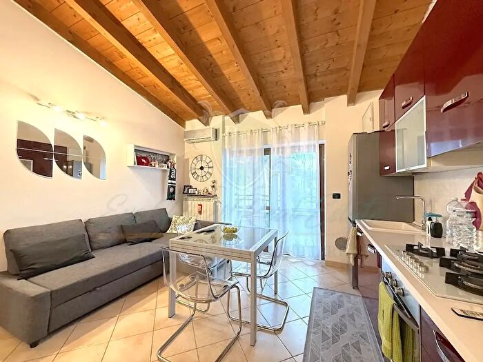 Appartamento trilocale in vendita in Via XI Settembre, Massalengo