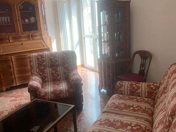 Appartamento quadrilocale in affitto in Viale Brenta, Corvetto, Milano