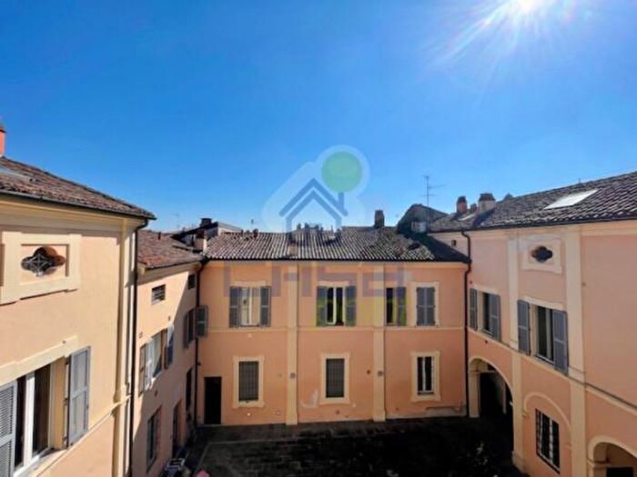 Appartamento con 5 locali in vendita in Piazza Matteotti, Monticelli DOngina