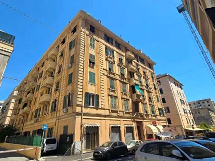 Appartamento bilocale in vendita in Viale Francesco Ferruccio, Genova