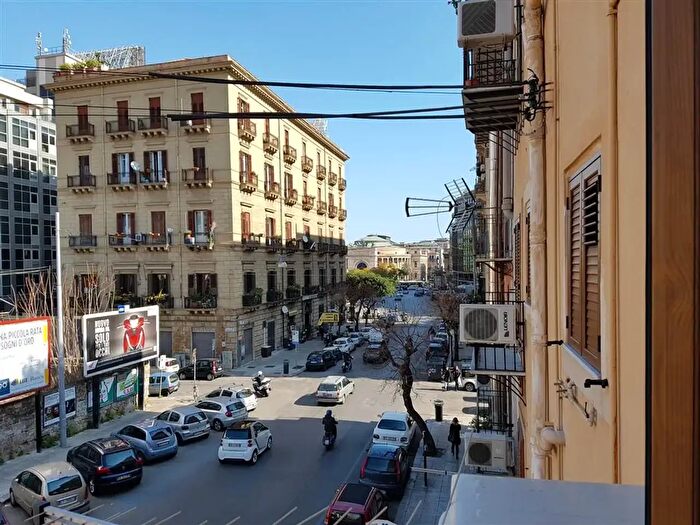 Appartamento bilocale in affitto in Via Paolo Paternostro, Palermo