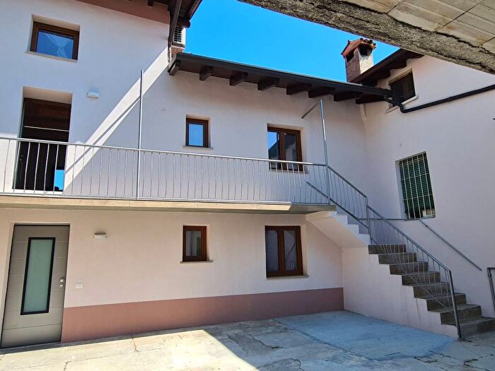 Appartamento bilocale in affitto in Moniga del Garda