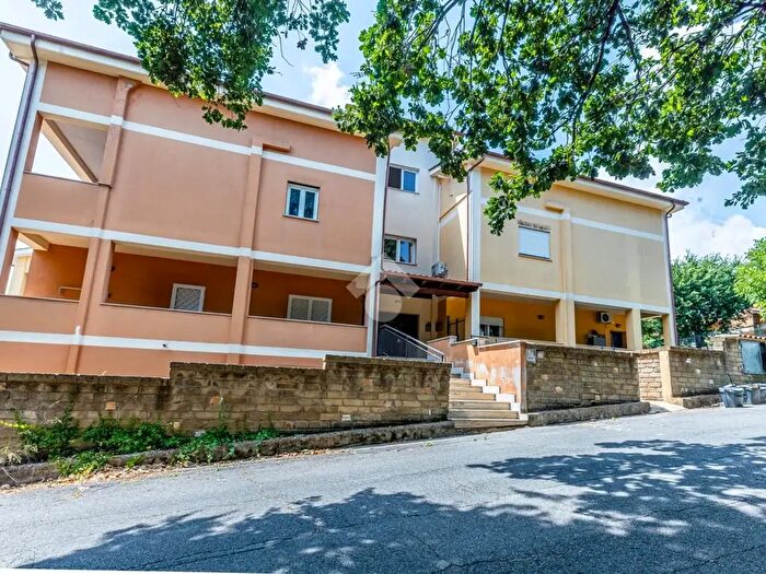 Appartamento bilocale in vendita in Via Vicinale dei Vignali, Anguillara Sabazia