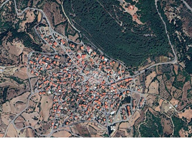 Casa con 5 locali in vendita in Vicolo Primo Umberto Primo, San Basilio