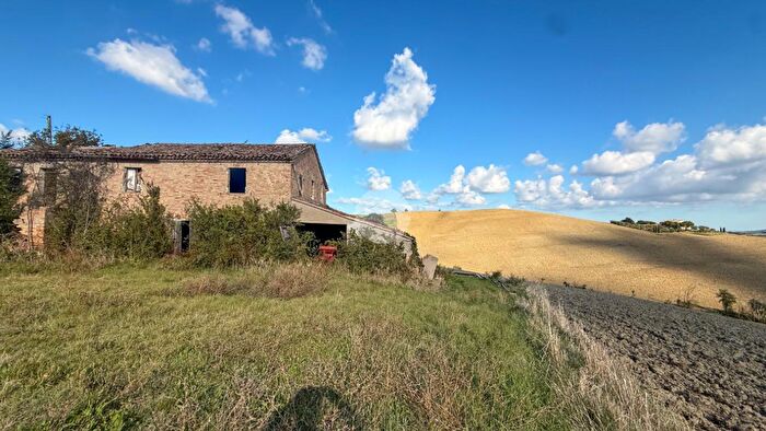 Casa con 6 locali in vendita in Via S Rocco, Saludecio