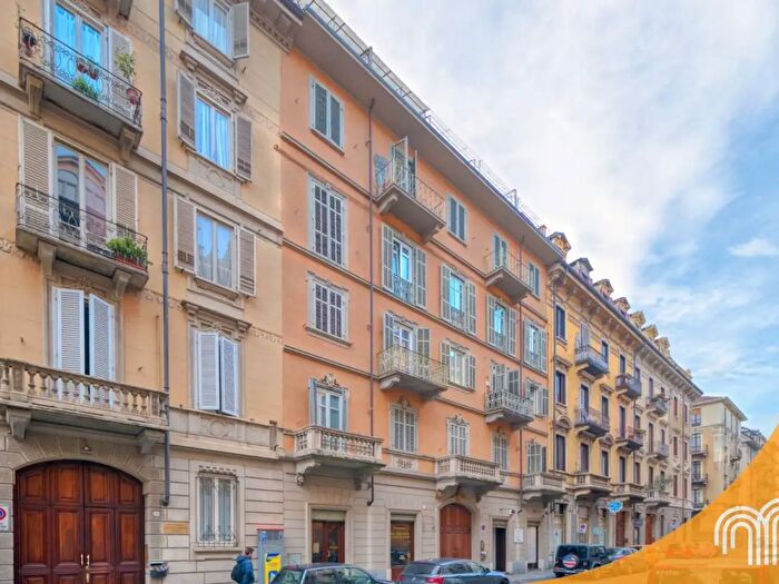 Appartamento monolocale in affitto in Via Magenta, Torino