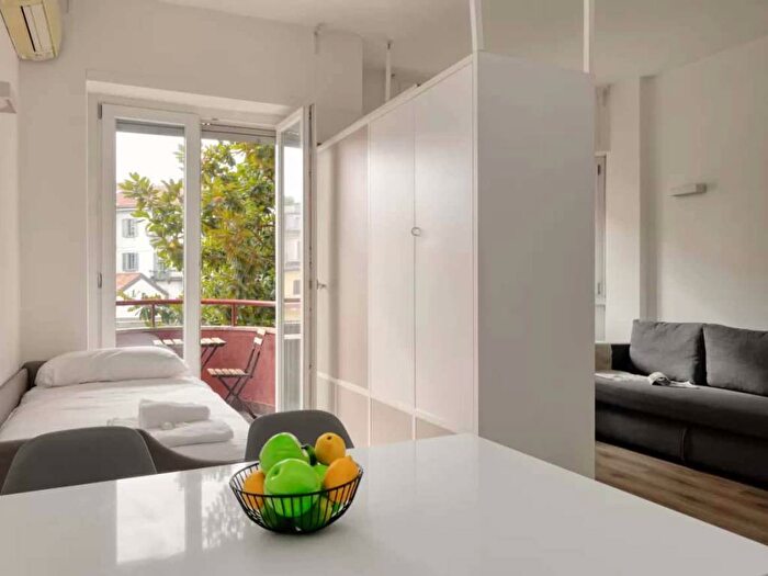 Appartamento in affitto in Via Lodovico Muratori, Porta Romana Medaglie dOro, Milano