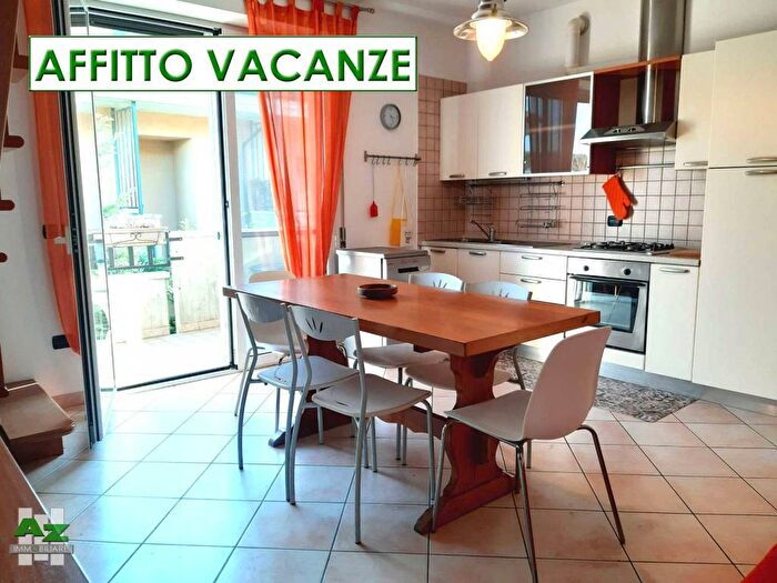Appartamento con 5 locali in affitto in Via Val Passiria, Pinarella, Cervia