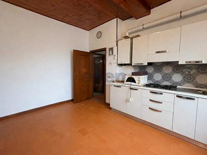 Appartamento trilocale in vendita in Viale Gaetano Storchi, Modena