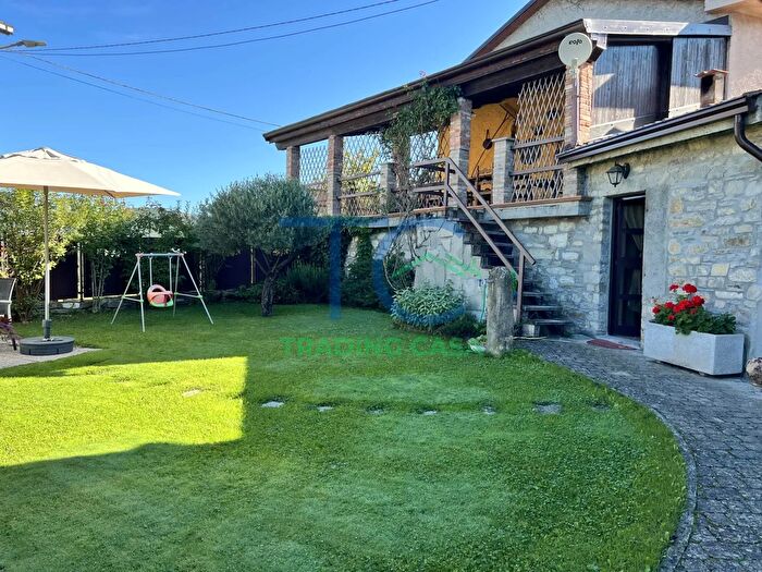 Casa trilocale in vendita in Località Tortaro, Corte Brugnatella