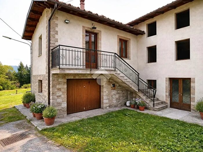 Casa trilocale in vendita in Via Taviela, Enemonzo