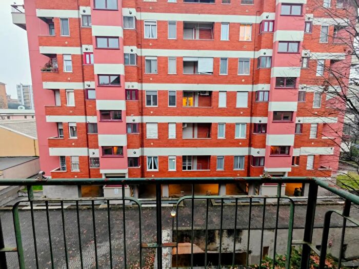 Appartamento bilocale in affitto in Via Ovada, Milano