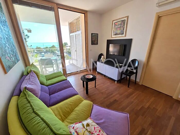 Appartamento trilocale in vendita in Giulianova