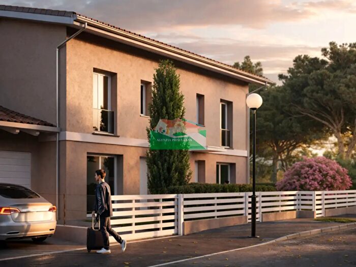 Casa con 5 locali in vendita in Via Flammarion, Ravenna