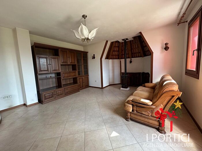 Casa con 6 locali in vendita in Via Olmara, Scorze