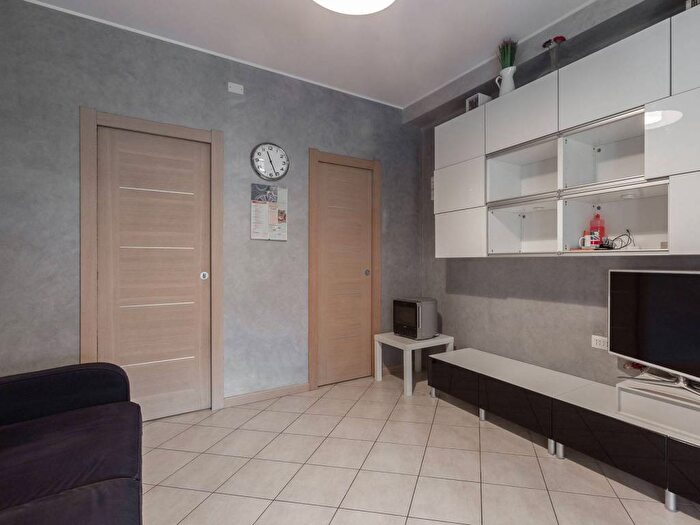 Appartamento bilocale in affitto in Via dei Fontanili, Ripamonti Fondazione Prada, Milano