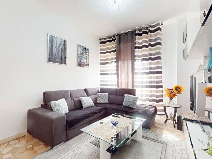 Appartamento quadrilocale in vendita in Via Giardini, Pavullo Nel Frignano