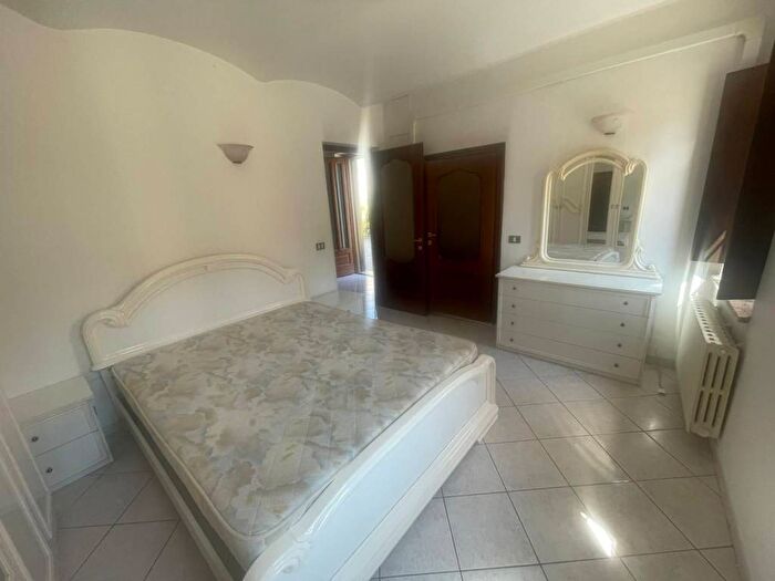 Appartamento trilocale in affitto in Via Regina Margherita, Centro, Ceresole Alba