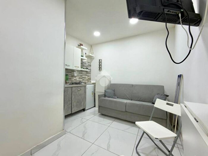 Appartamento monolocale in affitto in Vico san sepolcro, Quartieri Spagnoli, Napoli
