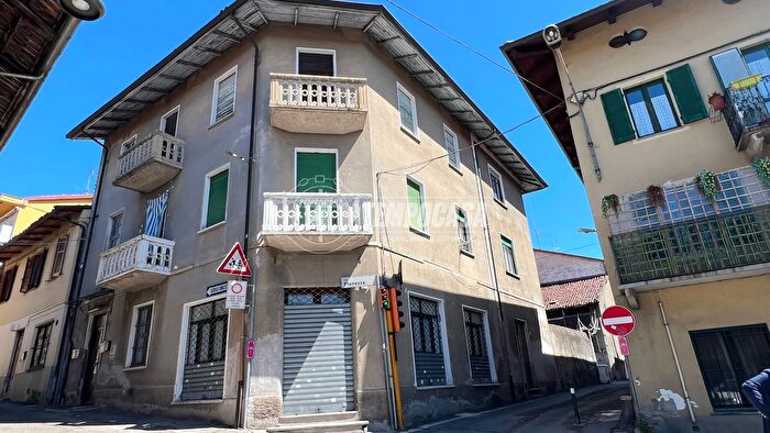 Appartamento trilocale in vendita in Via Maggio, Alpignano