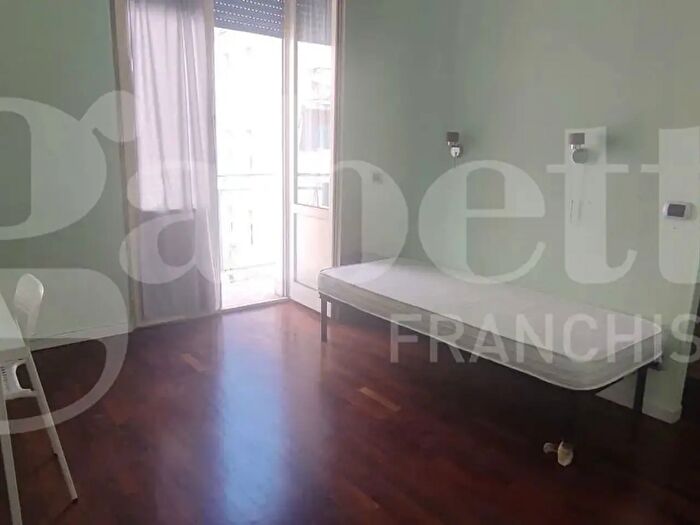 Appartamento con 5 locali in affitto in Via Ugo Foscolo, Macerata
