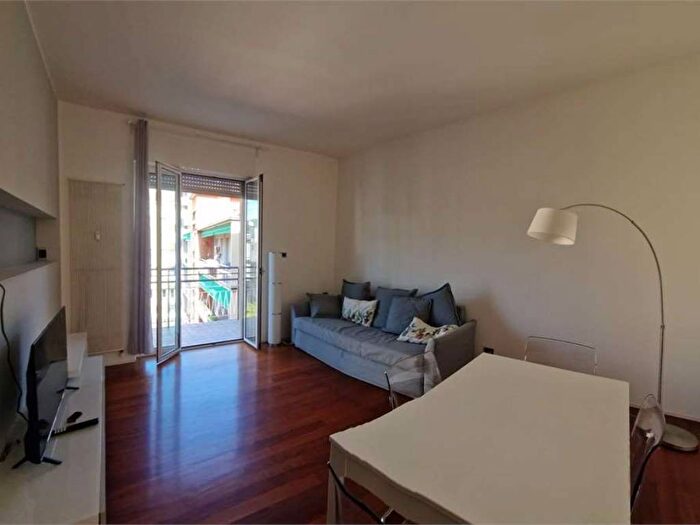 Appartamento bilocale in affitto in Via Magenta, Borghi, Como