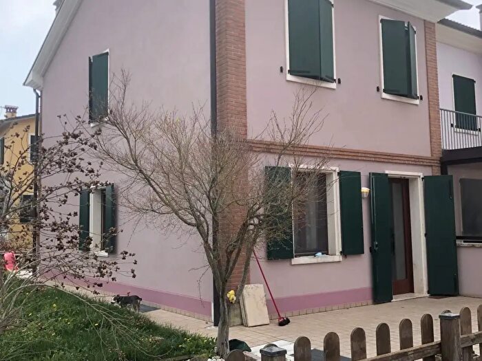 Casa con 5 locali in affitto in Via Roma, Nanto