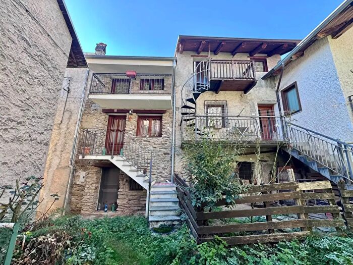 Casa bilocale in affitto in Borgata Pavaglione, Chianocco