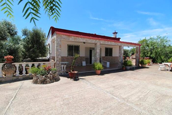 Casa quadrilocale in vendita in Martina Franca