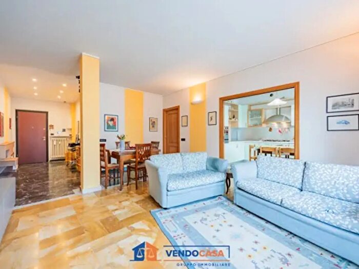 Appartamento quadrilocale in vendita in Via Giovan Battista Quadrone, Mondovi'